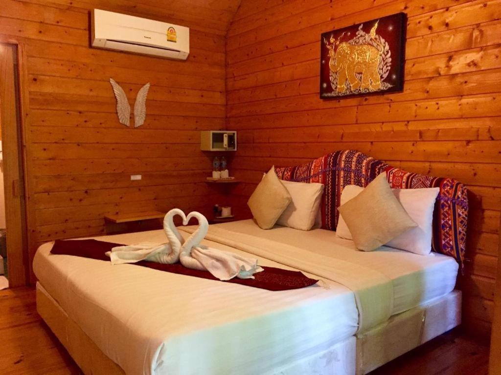 Loghome Boutique Чиангмай Экстерьер фото