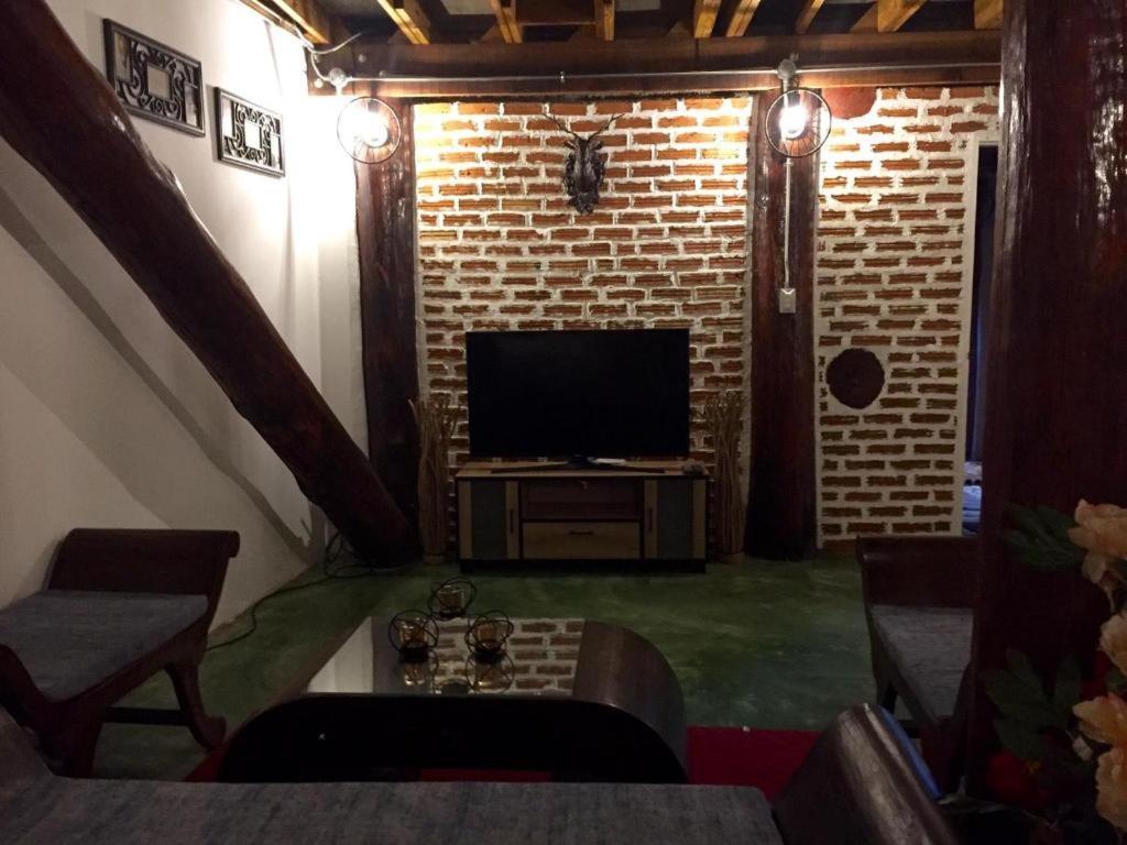 Loghome Boutique Чиангмай Экстерьер фото