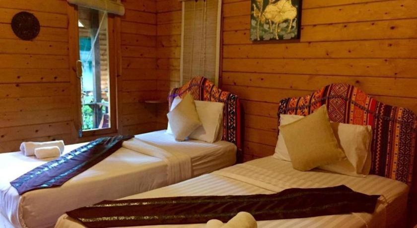 Loghome Boutique Чиангмай Экстерьер фото